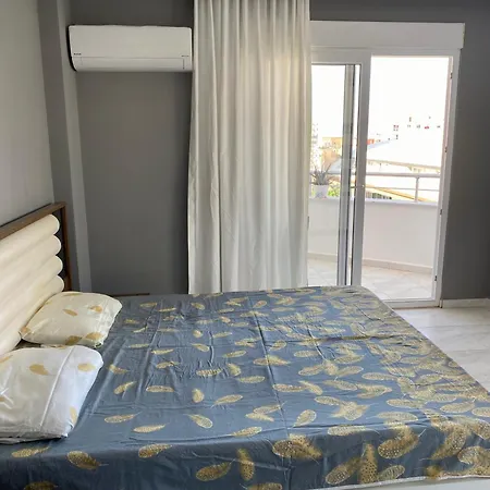 Lägenhet Fully Furnished With View
